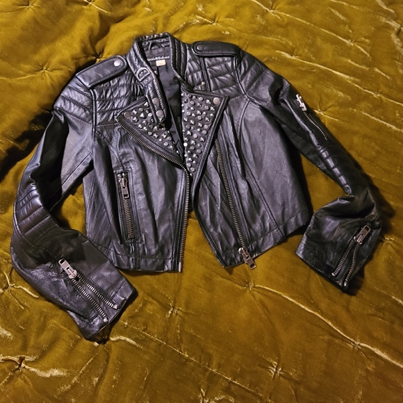 Punk studded cropped leather jacket - Picture 3 of 14